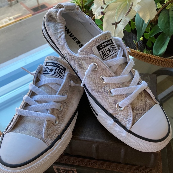 Converse Shoreline Beige/Grey Snakeskin - Size 9 - Picture 1 of 10